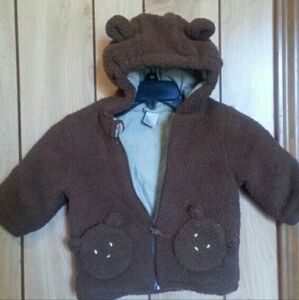 Soft.comfy.warm fuzzy brown  bear hooded  winter  coat  with  pockets  Size  9mo